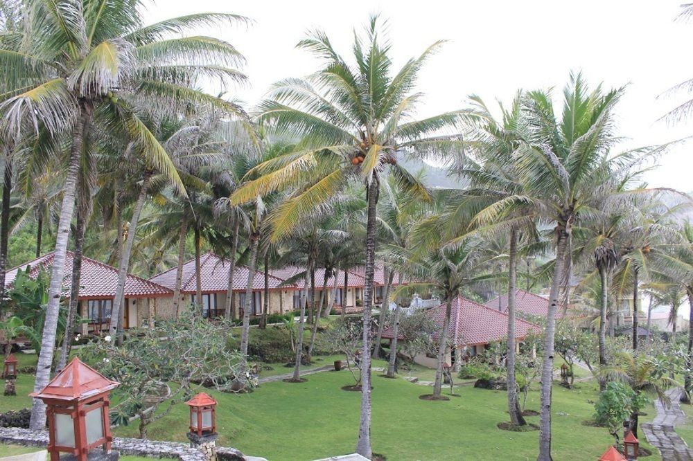 Queen Of The South Beach Resort Yogyakarta Exterior foto